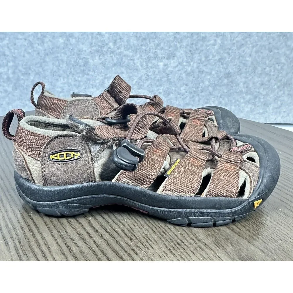 Keen Newport H2 1006570 Sandals‎ Big Kids Size 1 Brown Waterproof Outdoor Hiking